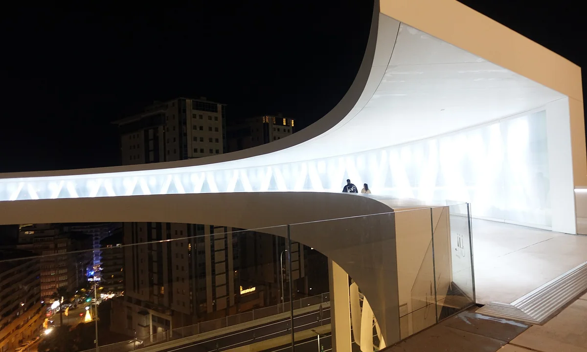 Imagen principal sobre El ascensor