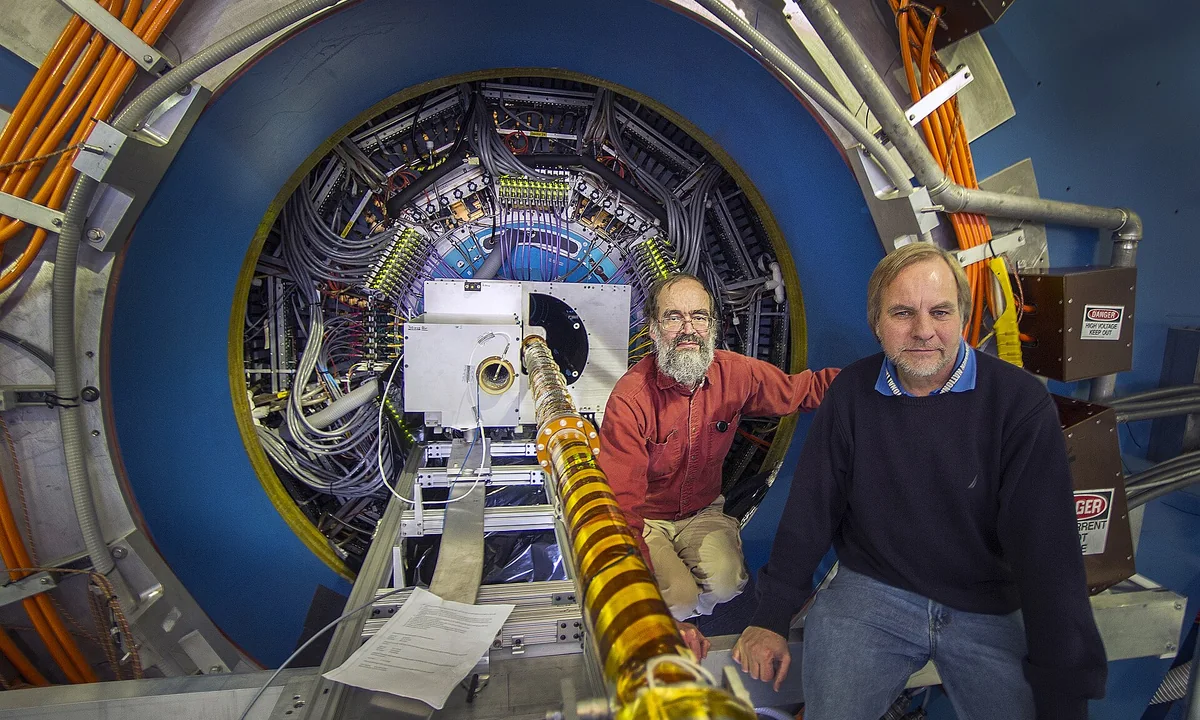 Imagen principal sobre El plasma de quarks y gluones