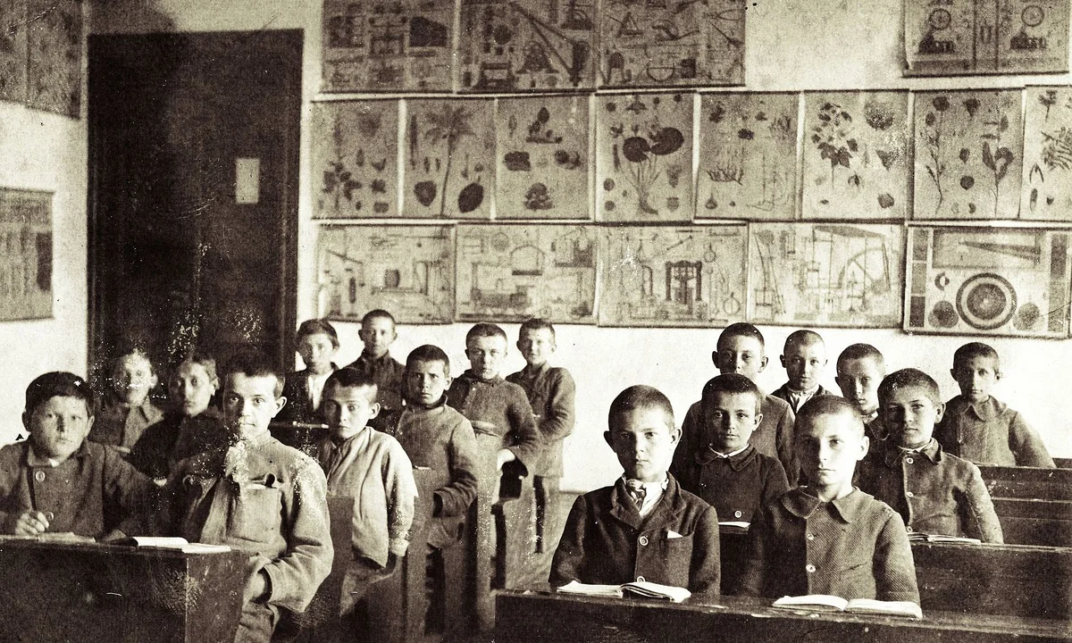 Imagen principal sobre La educación pública